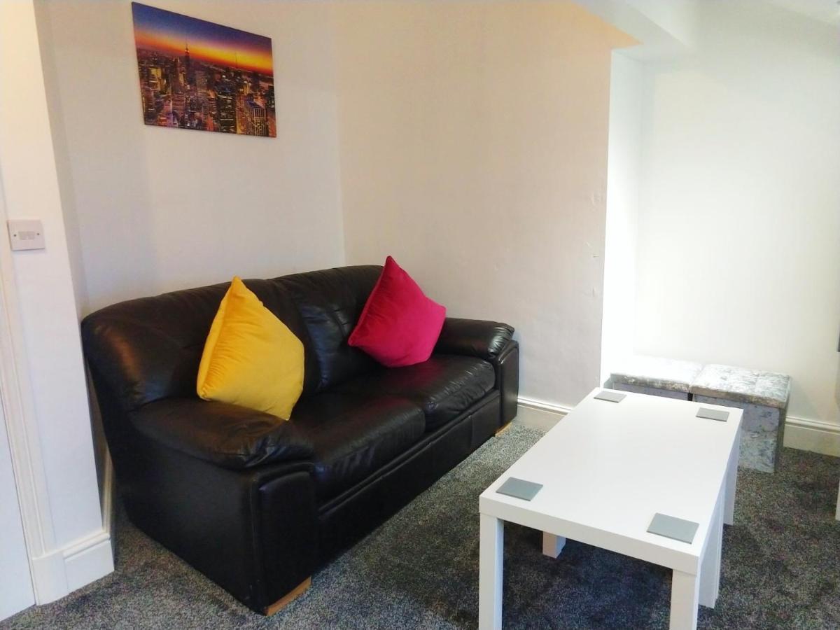 Derwent Street Apartment 3 - Self Contained - 2 Bed Self Catering Apartment ワーキントン エクステリア 写真